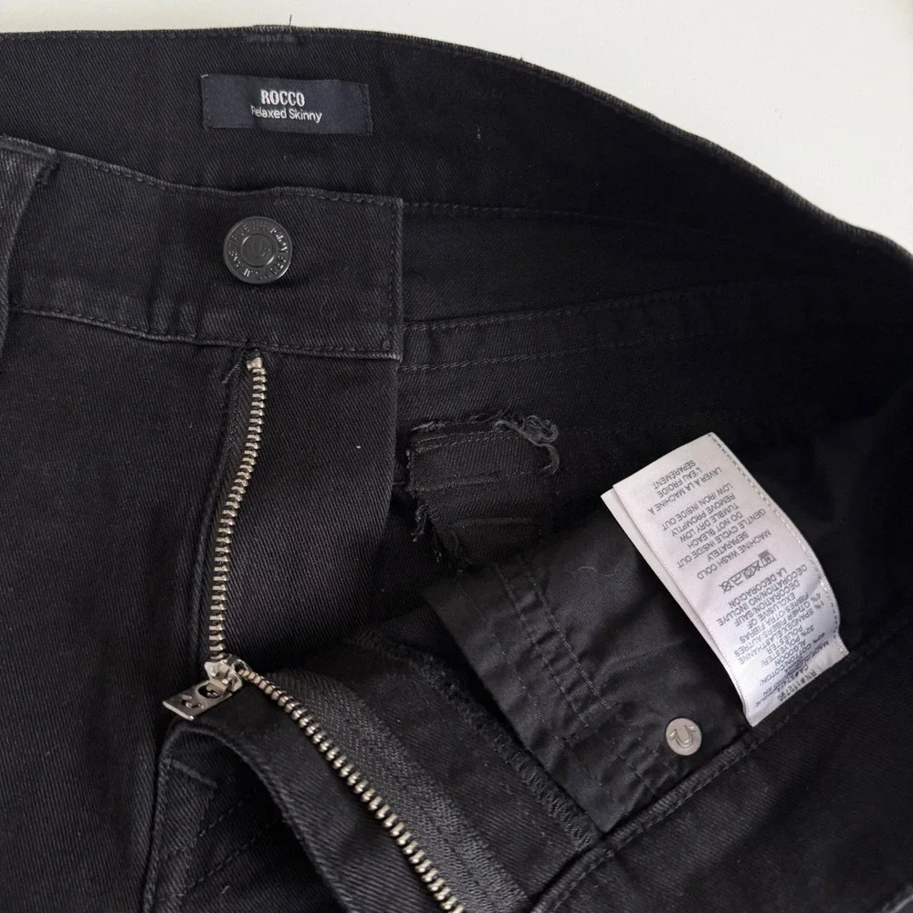 True Religion Mens 32 (34
